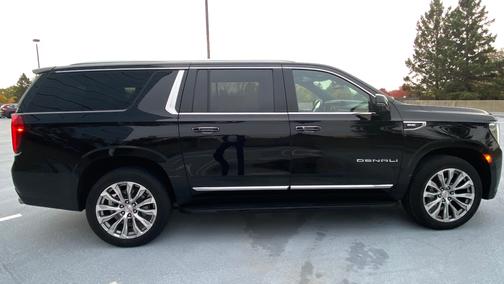 2022 GMC Yukon XL Denali