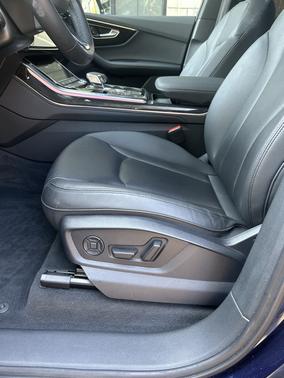 2024 Audi Q7 45 Premium Plus