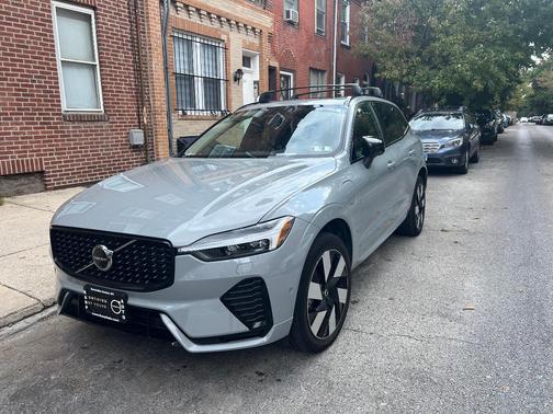 Gray 2025 Volvo XC60 Plug-In Hybrid T8 AWD Plus
