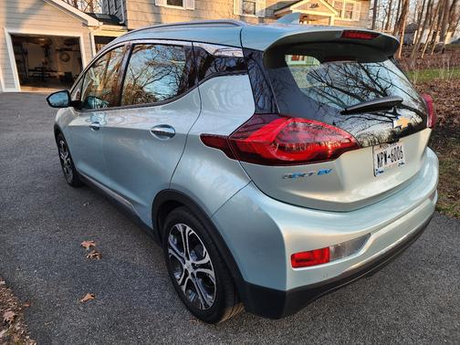 Green 2019 Chevrolet Bolt EV Premier