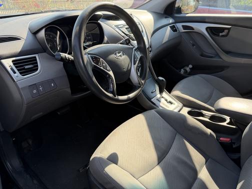 Black 2012 Hyundai ELANTRA GLS