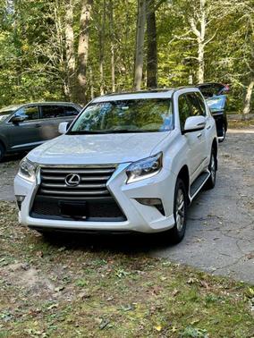 White 2019 Lexus GX 460 Base