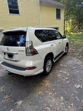 White 2019 Lexus GX 460 Base