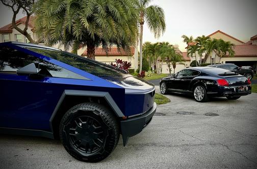 2024 Tesla Cybertruck Cyberbeast