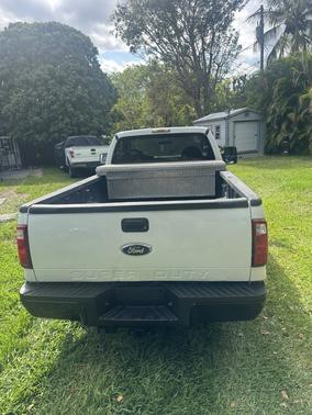White 2009 Ford F-250 XL