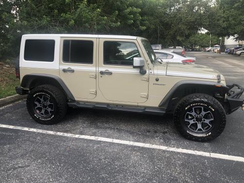 2017 Jeep Wrangler Unlimited Sahara
