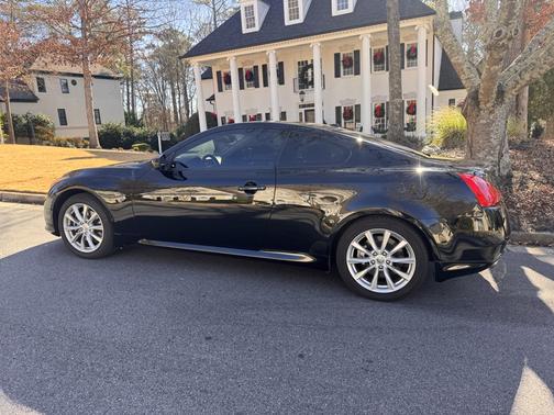 2015 INFINITI Q60 Journey