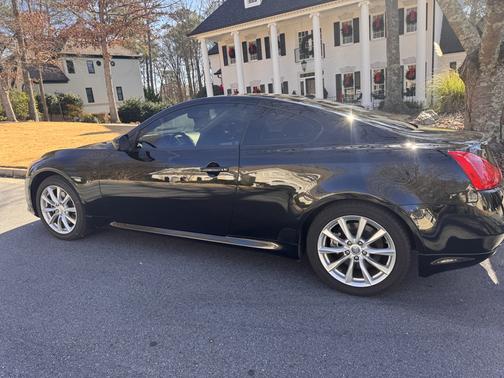 2015 INFINITI Q60 Journey