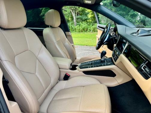 2019 Porsche Macan S