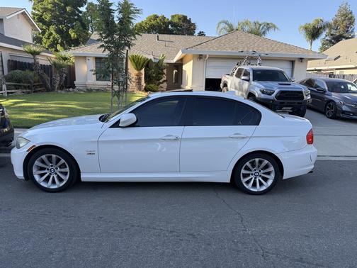 2011 BMW 328 i xDrive