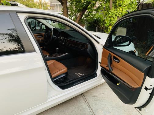 2011 BMW 328 i xDrive