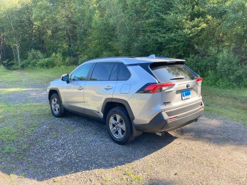 2023 Toyota RAV4 Hybrid LE
