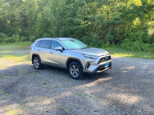 2023 Toyota RAV4 Hybrid LE