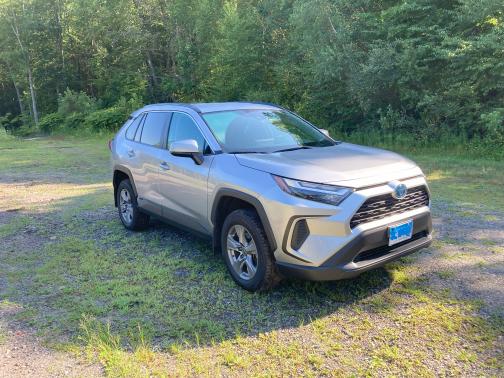 2023 Toyota RAV4 Hybrid LE