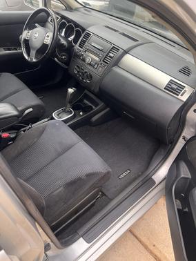 2011 Nissan Versa 1.8 SL