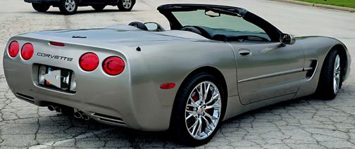 2001 Chevrolet Corvette Base