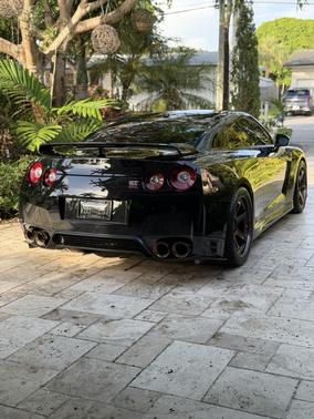 Black 2016 Nissan GT-R Premium