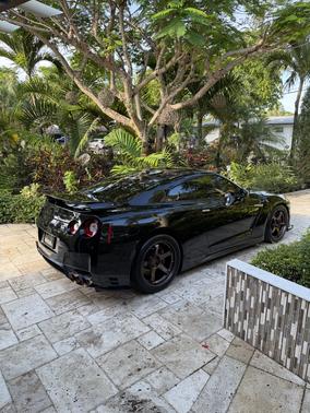Black 2016 Nissan GT-R Premium