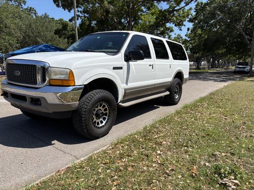 2000 Ford Excursion Limited