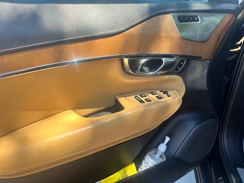 2016 Volvo XC90 T6 First Edition