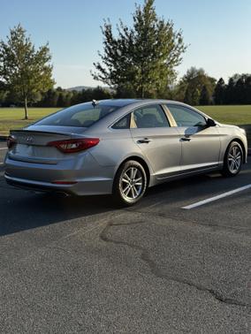 2017 Hyundai SONATA Base