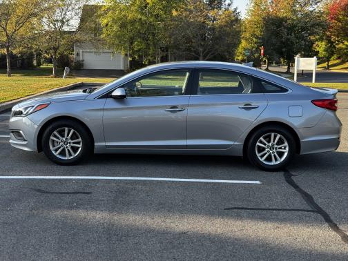 2017 Hyundai SONATA Base