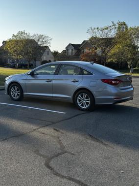 2017 Hyundai SONATA Base