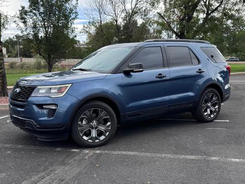 Blue 2018 Ford Explorer Sport