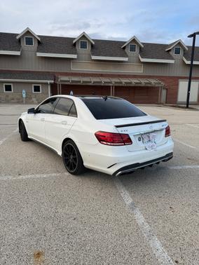 2015 Mercedes-Benz E-Class E 63 AMG S-Model 4MATIC
