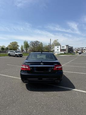 Black 2011 Mercedes-Benz E-Class E 350 4MATIC