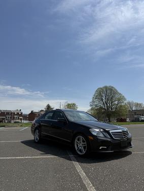 Black 2011 Mercedes-Benz E-Class E 350 4MATIC