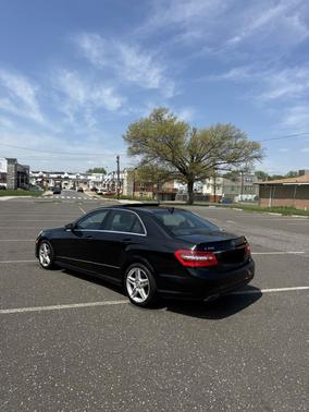Black 2011 Mercedes-Benz E-Class E 350 4MATIC