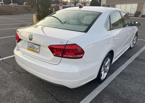 2012 Volkswagen Passat 2.5 SE