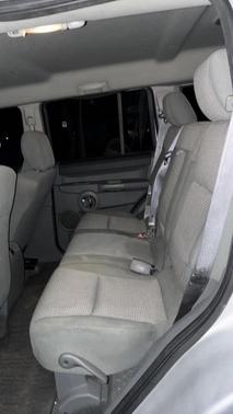 Silver 2006 Jeep Commander Base