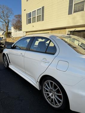 White 2014 Mitsubishi Lancer Evolution GSR