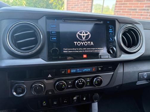 2017 Toyota Tacoma TRD Sport