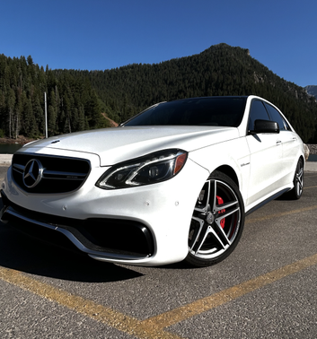 2015 Mercedes-Benz E-Class E 63 AMG S-Model 4MATIC