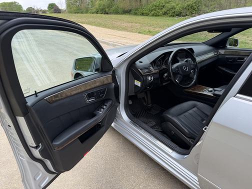 Silver 2011 Mercedes-Benz E-Class E 550 4MATIC