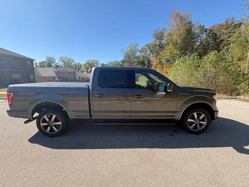 Gray 2017 Ford F-150 XLT