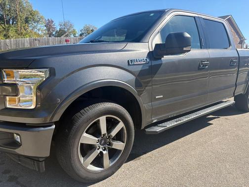 Gray 2017 Ford F-150 XLT