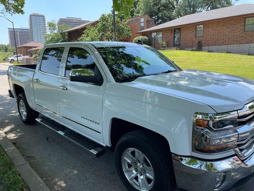 White 2018 Chevrolet Silverado 1500 1LT