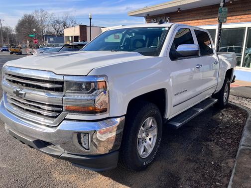 White 2018 Chevrolet Silverado 1500 1LT