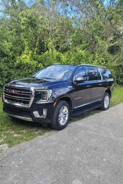 2022 GMC Yukon XL SLT