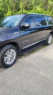 2022 GMC Yukon XL SLT