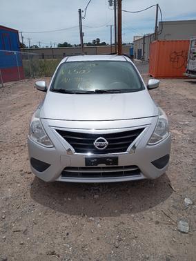 Silver 2018 Nissan Versa 1.6 S+