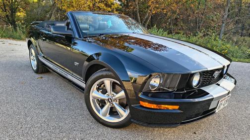Black 2007 Ford Mustang GT