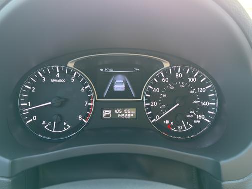 Silver 2013 Nissan Altima 3.5 SV