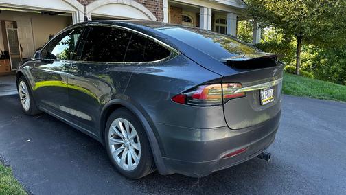 Gray 2019 Tesla Model X Long Range