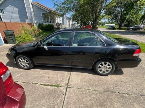 Black 2002 Honda Accord SE
