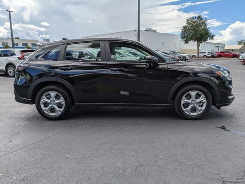 2024 Honda HR-V LX